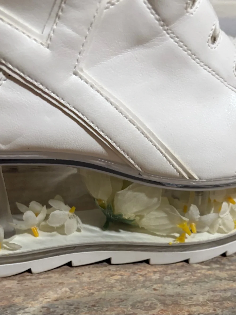 YRU QLOUD QOZMO White Platform Sneakers with Ivory Flowers inside the clear sole